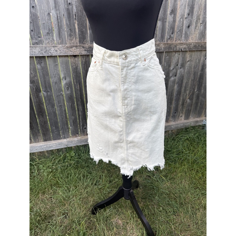ZARA White Jeans Mini Skirt Women's Size M Denim Distressed Casual